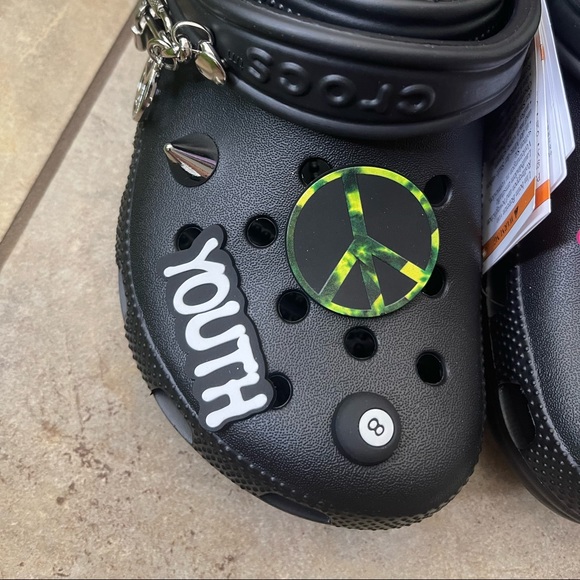 New exclusive limited peace crocs M5/W7 - Picture 5 of 11